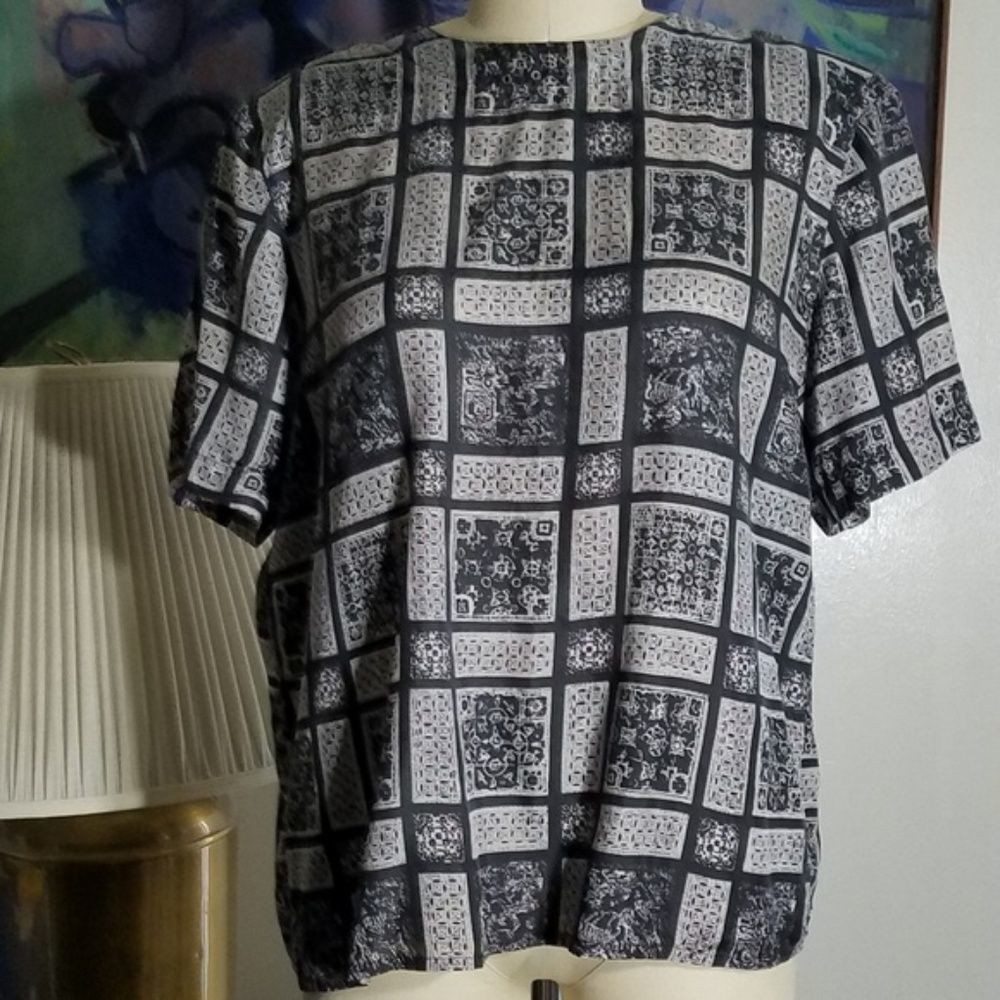 Sara Stephen Silk Short Sleeve Blouse Size L